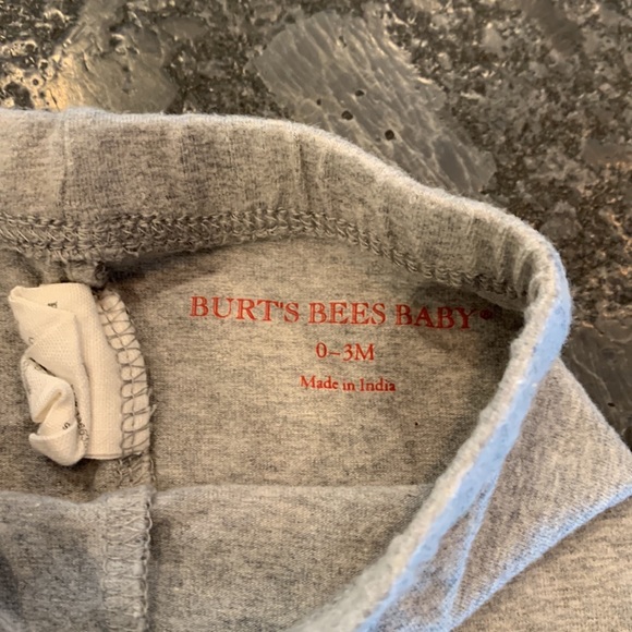 Burt’s bees set - Picture 3 of 4